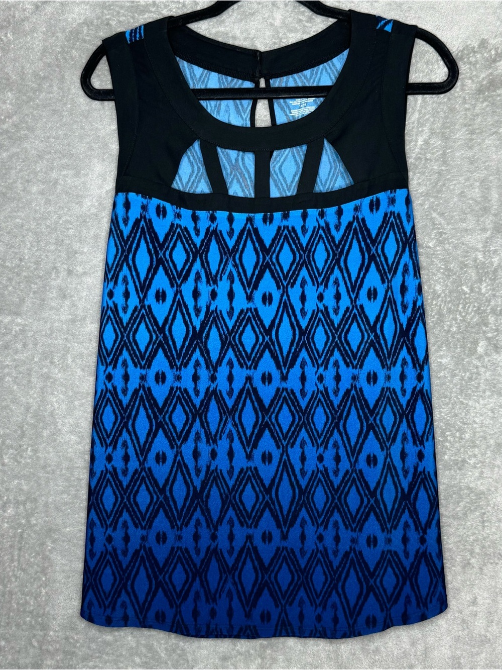 Lane Bryant Women’s 14/16 Top Blue Black Geometric Diamond Cutout Sleeveless - Picture 2 of 7